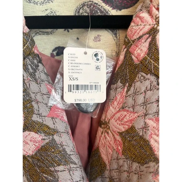 Free People Golden Hour Jacquard
Coat one size XS/S MSRP $798 new nwt boho - Picture 6 of 12